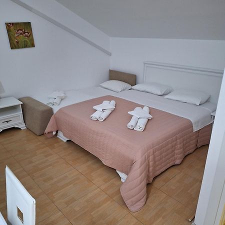 Apartmani P&M 티바트 외부 사진
