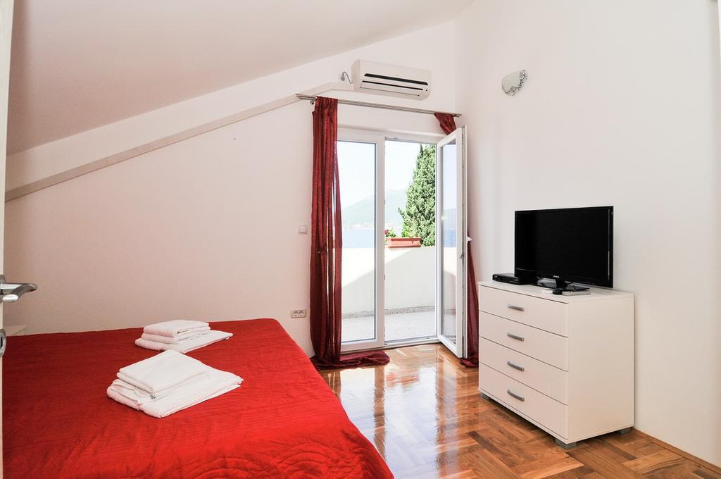 Apartmani P&M 티바트 외부 사진